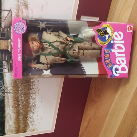 1992 Army Barbie - Picture 10 of 11